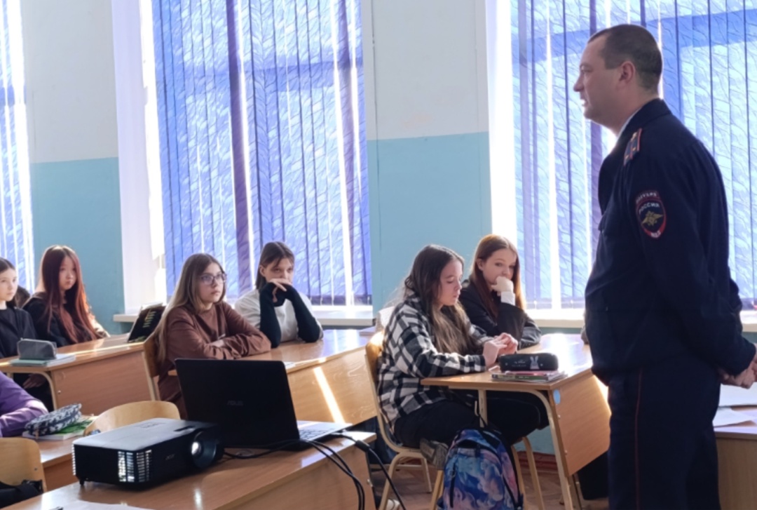 Профилактическая беседа  «Административные правонарушения и преступления среди несовершеннолетних».